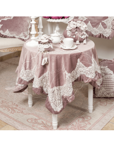 Coccole di Casa - Tovaglia Vel. Malva Con Vol E Pizzo110X110 cm