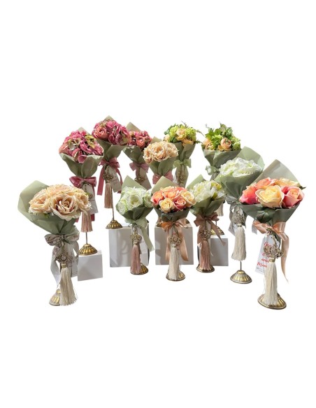 Fiori di Lena - Bush di fiori misti con tag Festa della Mamma e nappa corona