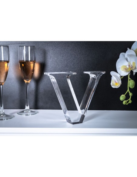 iPLEX Design - Font Lettera ""V"" Trasparente in plexiglass - 19x15x3 cm
