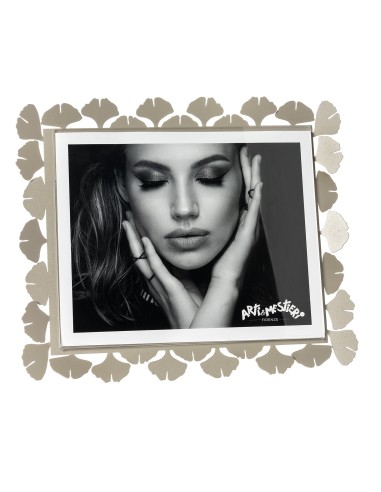Arti & Mestieri - Portafoto Ginkgo maxi orizzontale-sabbia-32 x 27 cm di altezza (25x20 formato foto)