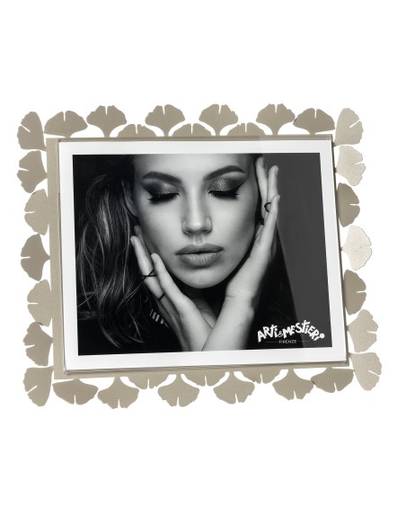 Arti & Mestieri - Portafoto Ginkgo maxi orizzontale-sabbia-32 x 27 cm di altezza (25x20 formato foto)