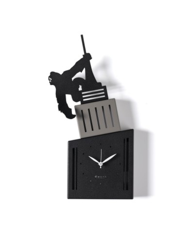 Arti & Mestieri - Orologio da parete di design King Kong fango/avorio/fango 21x5x40h cm