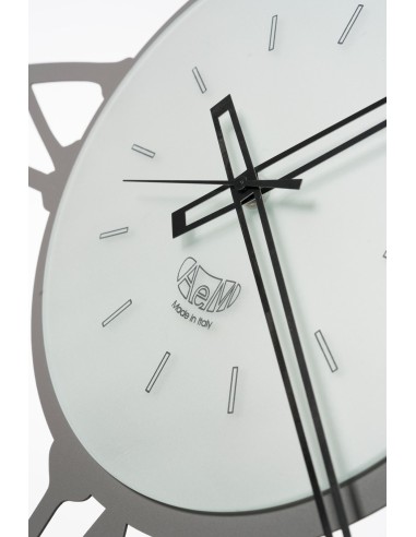Arti & Mestieri - Orologio da parete Rococò in ferro con numeri romani e riccioli decorativi di colore fango 70x70 cm