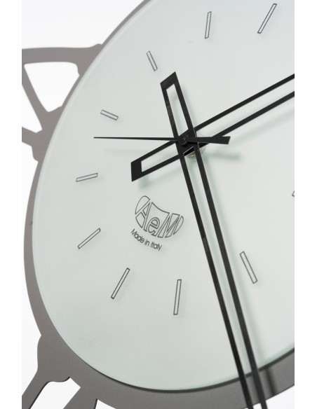 Arti & Mestieri - Orologio da parete Rococò in ferro con numeri romani e riccioli decorativi di colore fango 70x70 cm