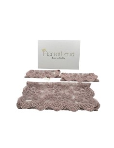 Fiori di Lena - Tris runner + 2 centri in pizzo rosa con scatola