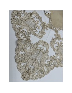 Fiori di Lena - Runner in velluto nocciola con pizzo fregio alto oro cm 140X60 2