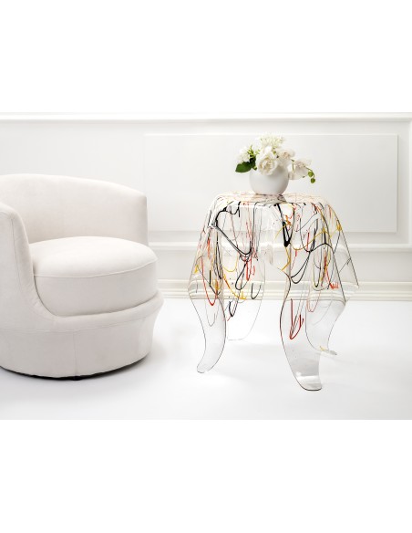 Tavolino alto linea Drappeggi in plexiglass Trasparente con schizzo artistico