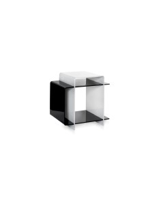 Tavolinetto Comodino 70'S a 3 ripiani in plexiglass tagliato a laser di colore bianco e nero pieno.