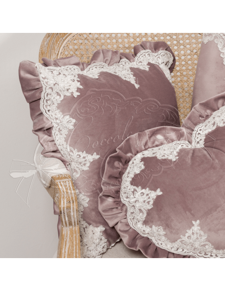 Coccole di Casa - Cuscino Arredo "Ely" Malva Con Pizzo 40X40 cm