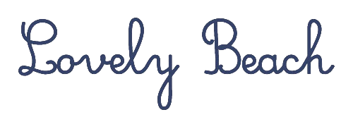 Lovely Beach. Scopri le capienti borse mare, handbags, pochettes e teli mare ideali per spiaggia e barca